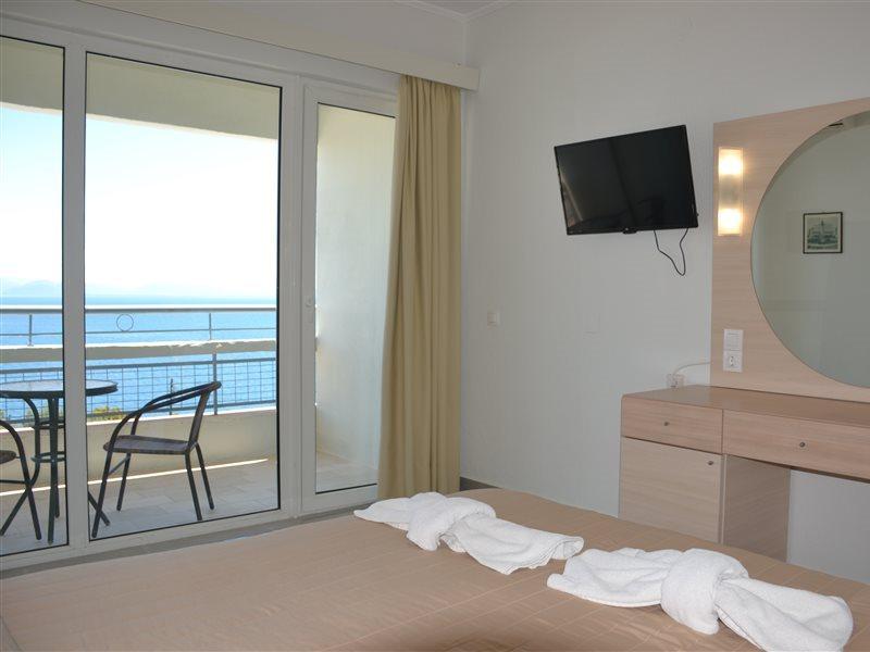 Alexandros Hotel Perama (Corfu) Exterior foto