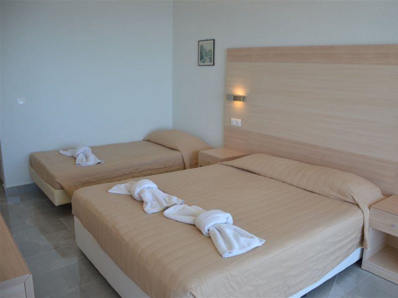 Alexandros Hotel Perama (Corfu) Exterior foto