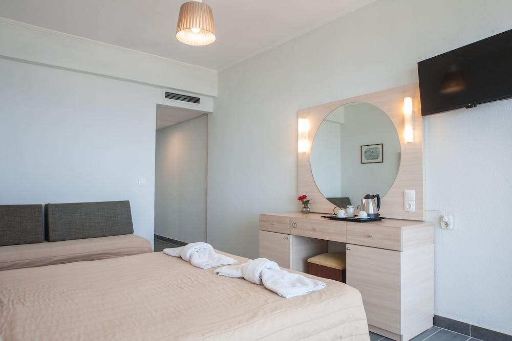 Alexandros Hotel Perama (Corfu) Exterior foto
