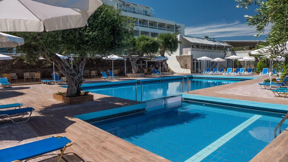 Alexandros Hotel Perama (Corfu) Exterior foto