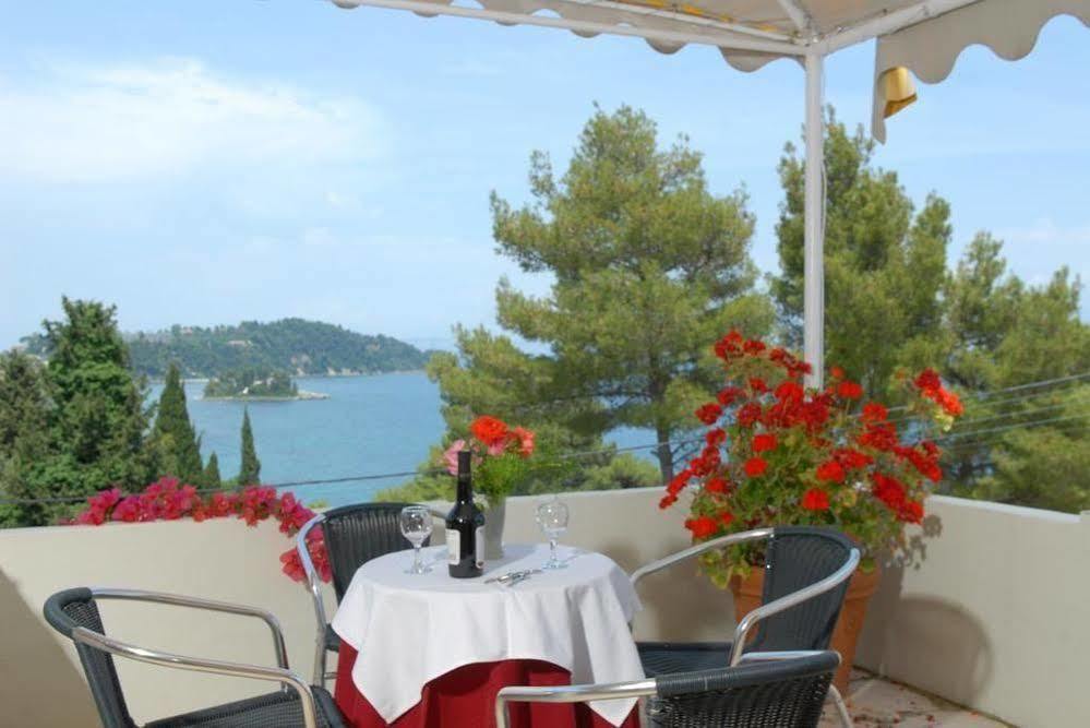 Alexandros Hotel Perama (Corfu) Exterior foto